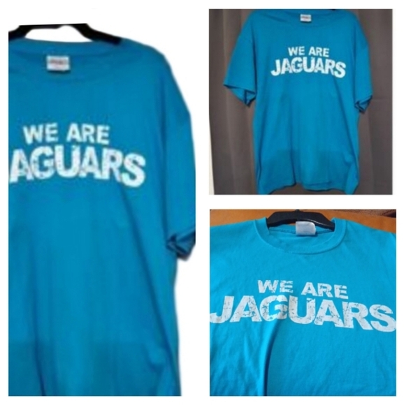 🌺Hanes Teal and White Short Sleeve Tee - Picture 1 of 8